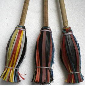 ESCOBA ZUNCHO